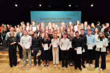 Zlata priznanja MEPI podeljena v Cerkljah – izjemen uspeh Gimnazije Škofja Loka