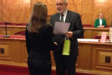 Urška Košir je  prejela nagrado  Društva za Združene narode za Slovenijo