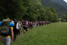 MEPIJEVCEV TUDI KORONA NE USTAVI – priprave na avgustovsko srebrno in zlato odpravo