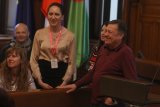 S sprejema pri županu MOL: skupaj s predstavnico srbske gimnazije 